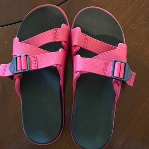 chaco sandals pink size 8